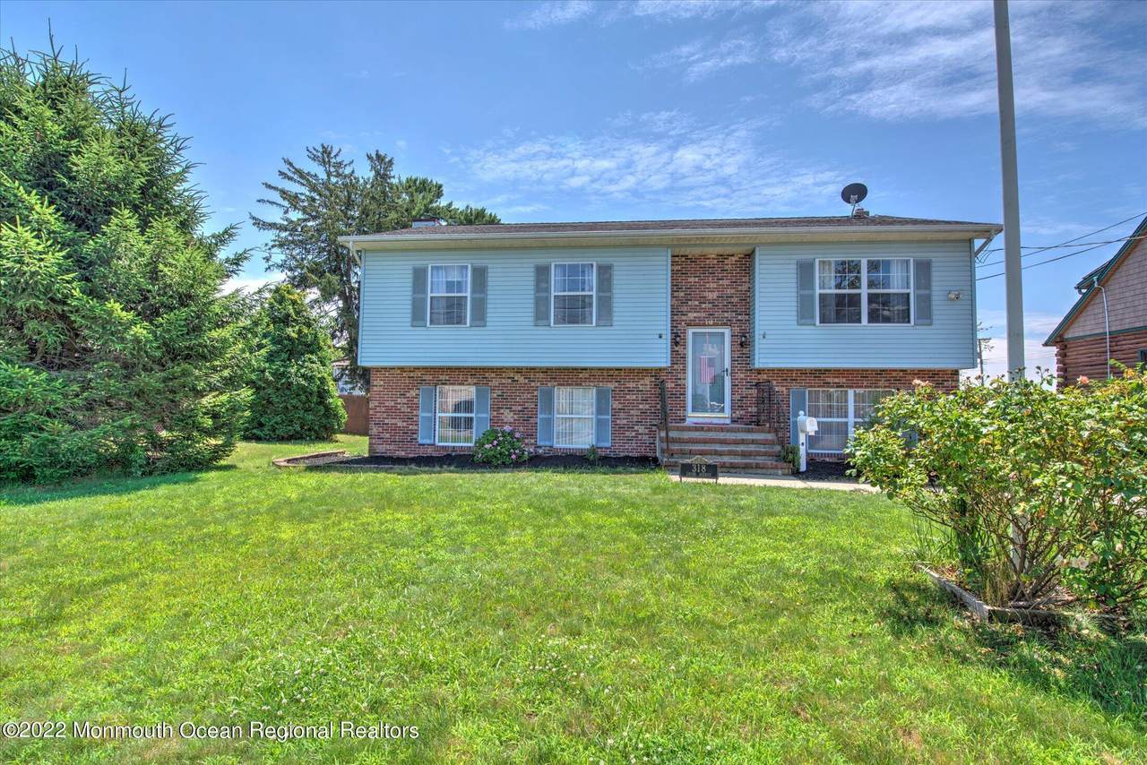 318 Union Avenue - Photo 1