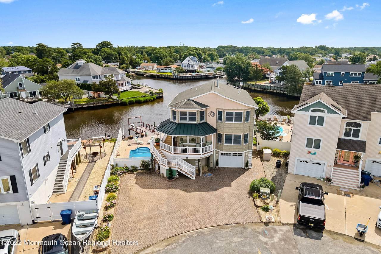 13 Baltimore Drive - Photo 1