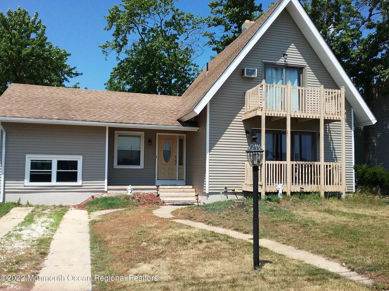 3418 Bergen Avenue - Photo 1