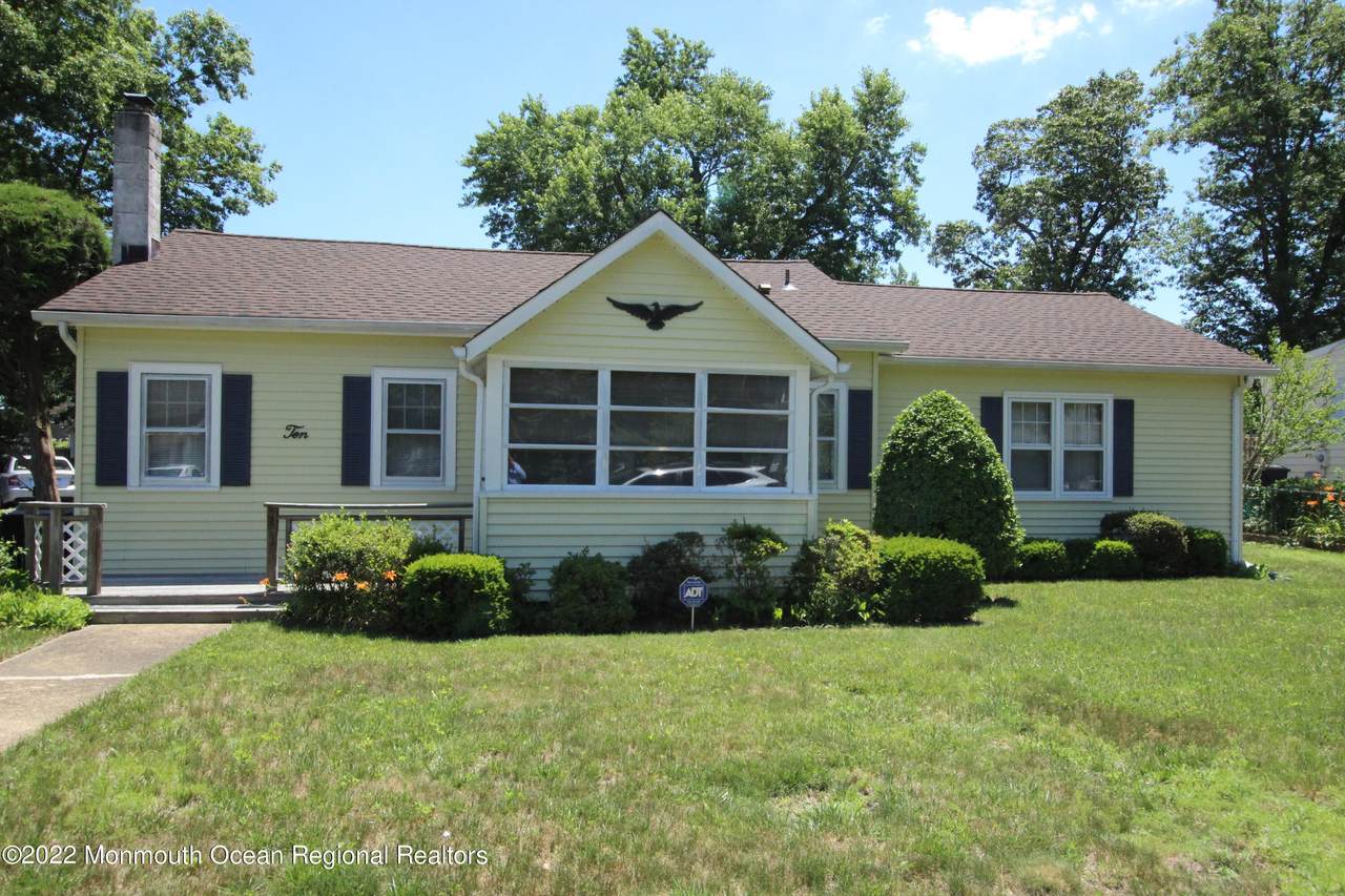 10 Locust Court - Photo 1