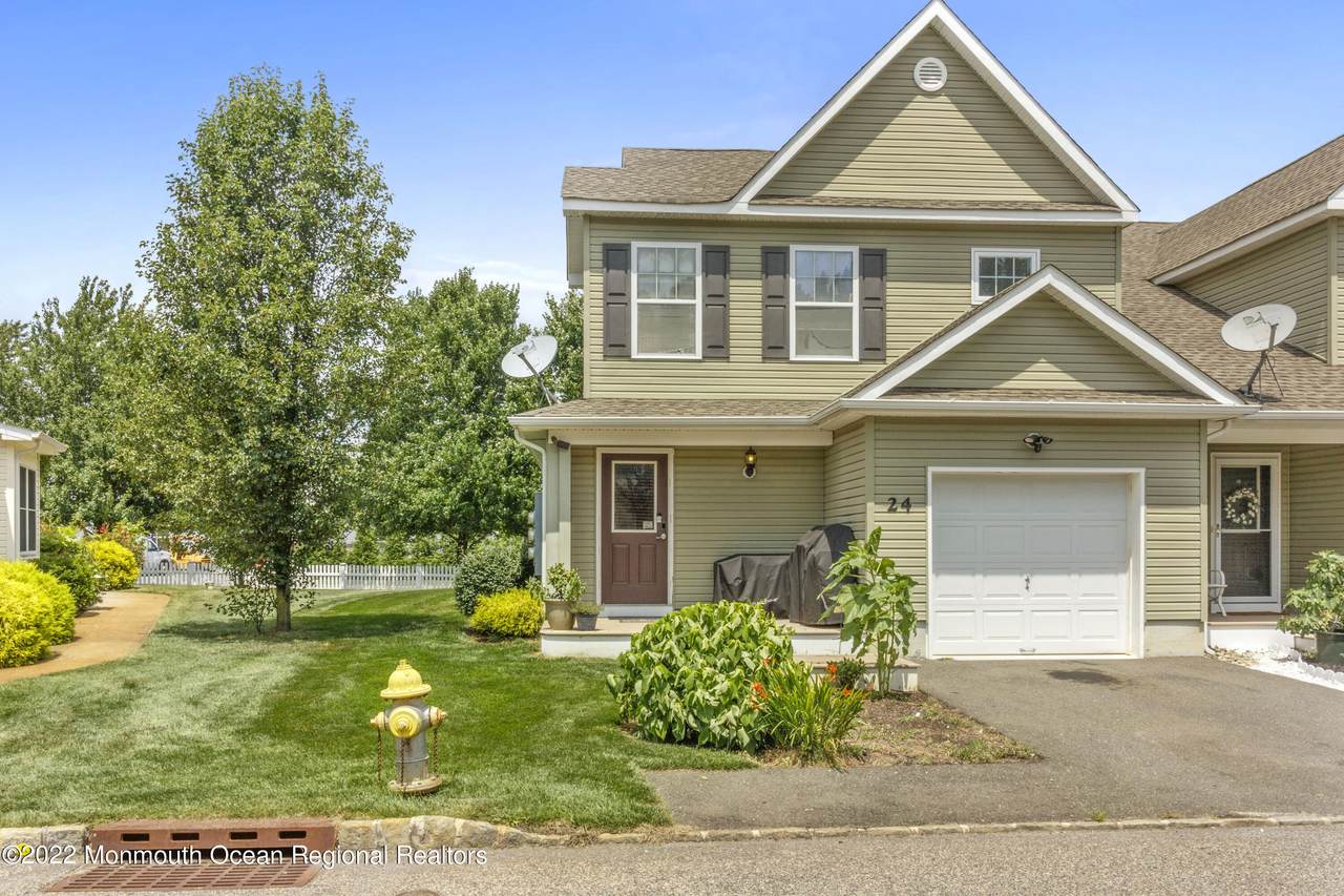24 Wiley Way - Photo 1