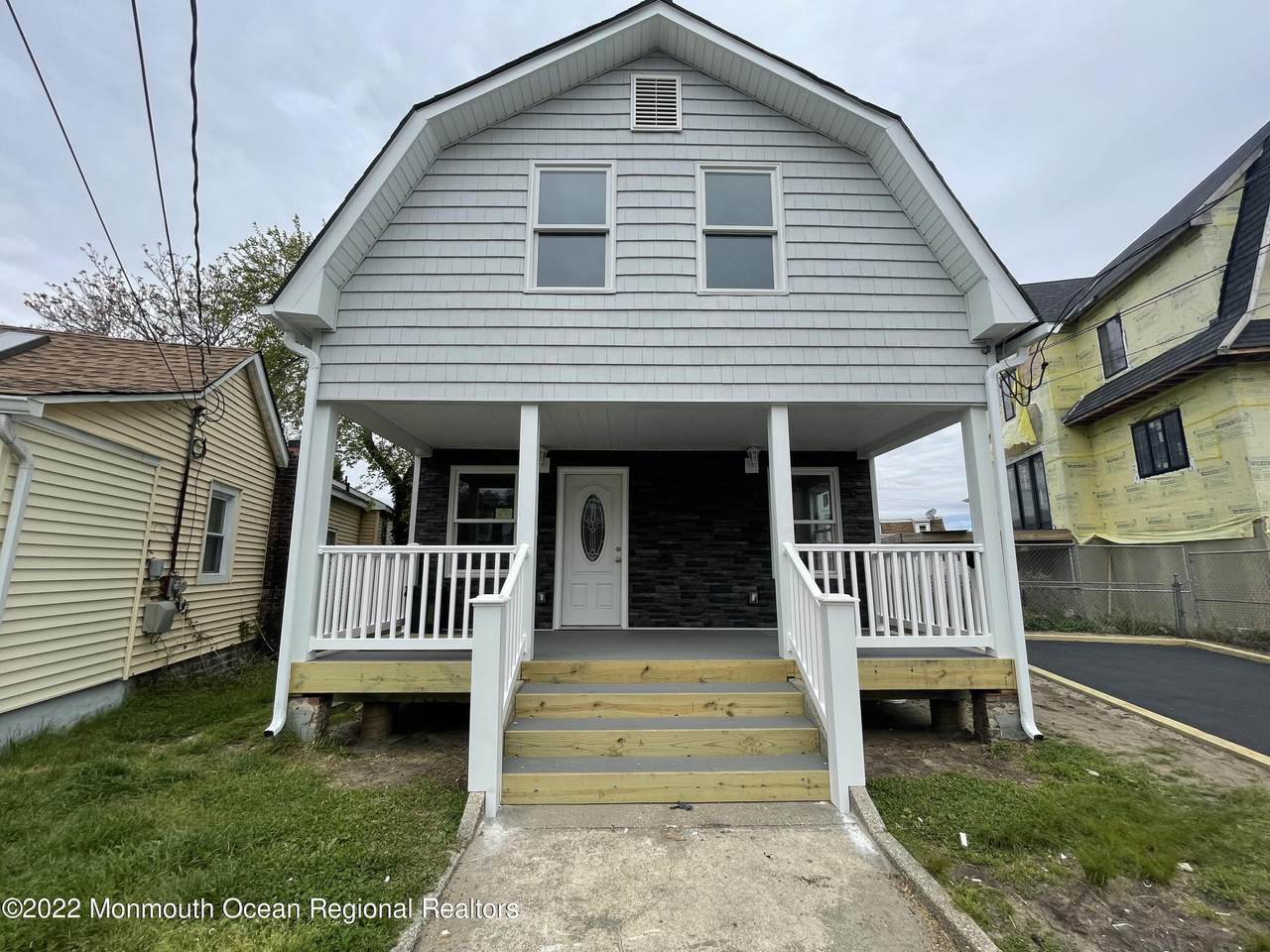 149 Center Avenue - Photo 1