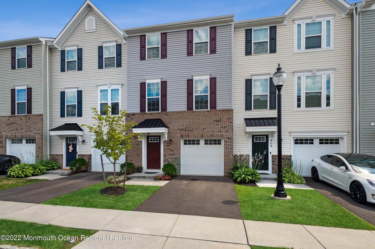 405 High Pointe Lane - Photo 1
