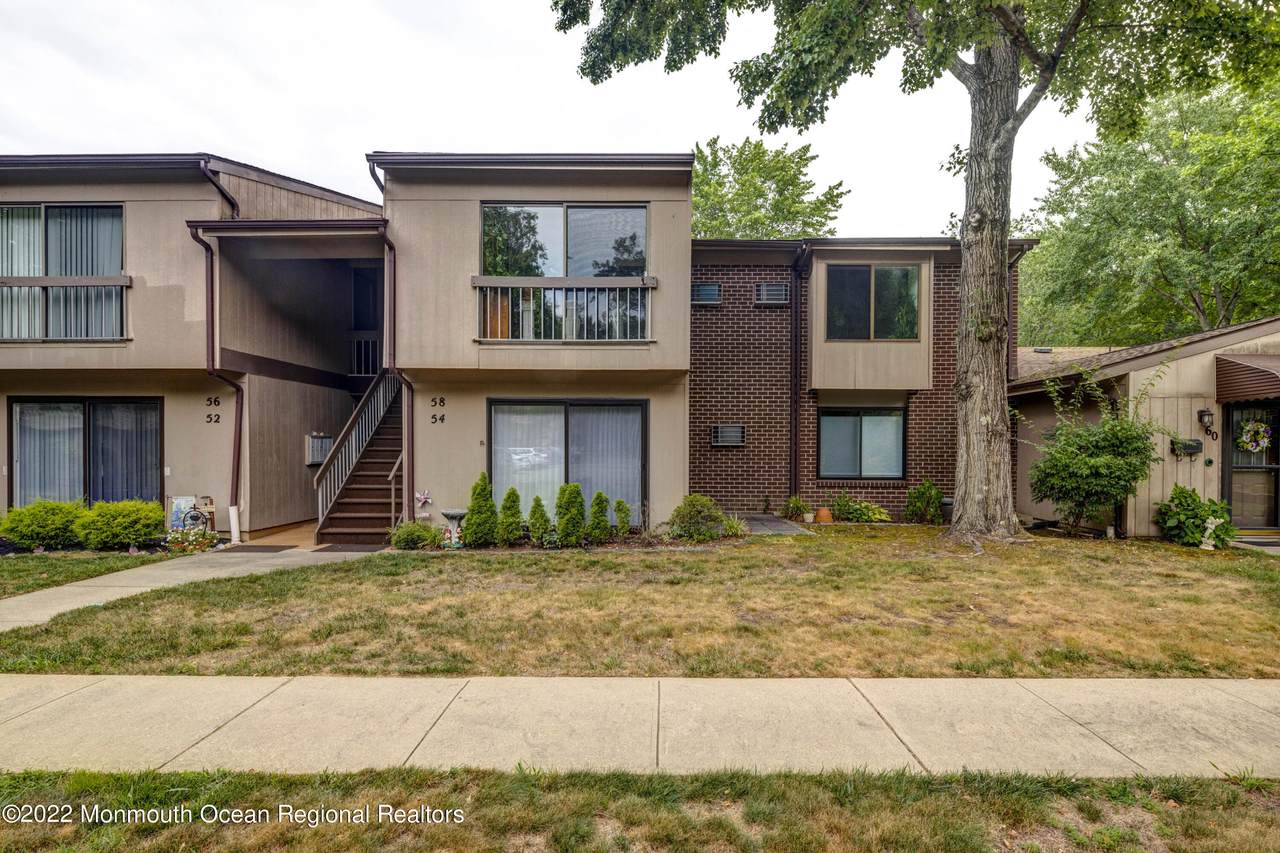 54 Lexington Court - Photo 1
