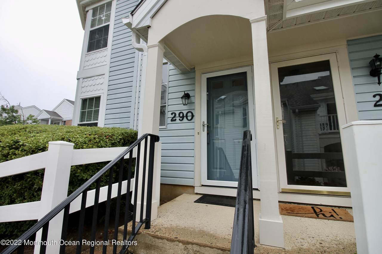 290 Lily Lane - Photo 1