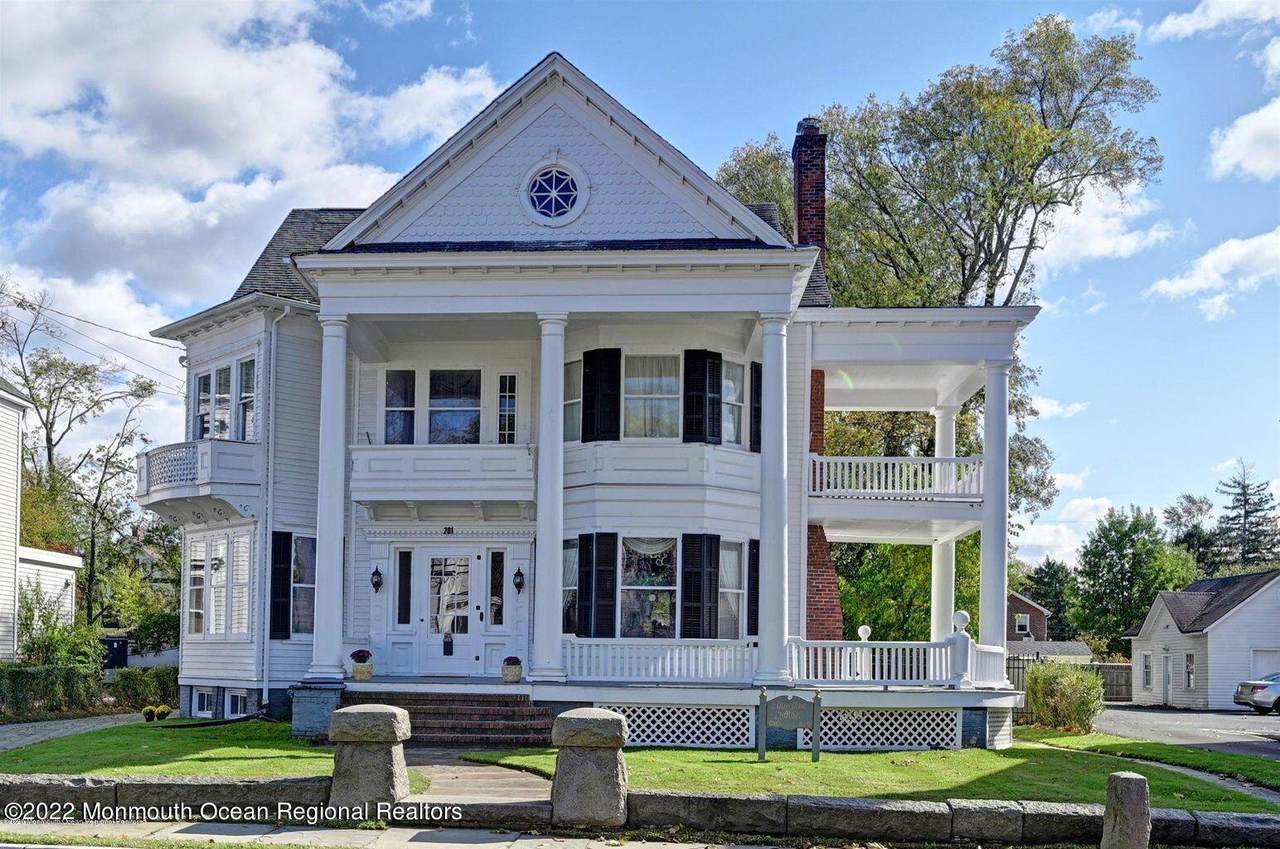 201 Main Street - Photo 1