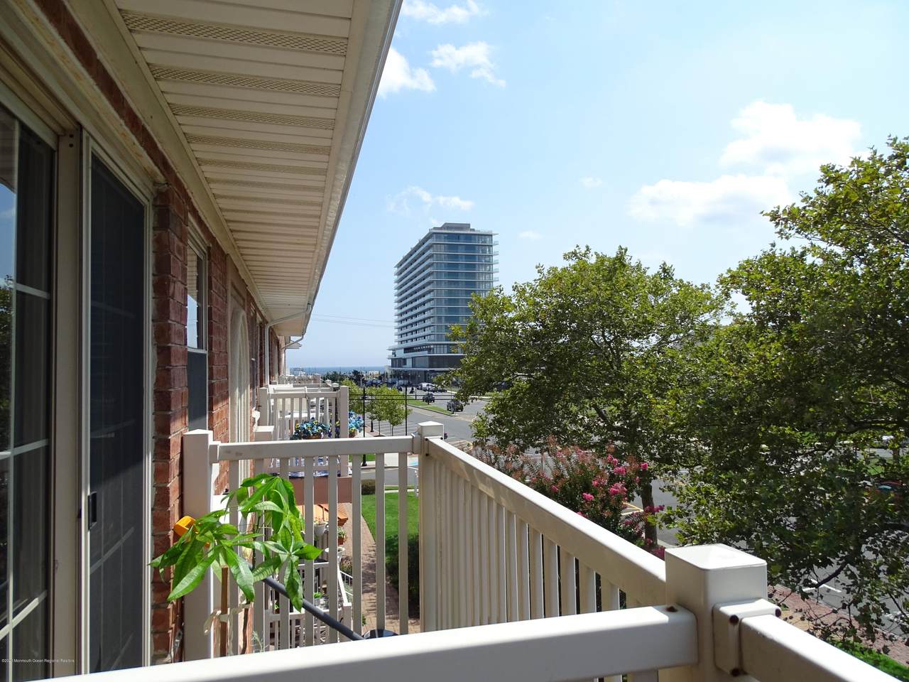 307 4th Avenue - Photo 1