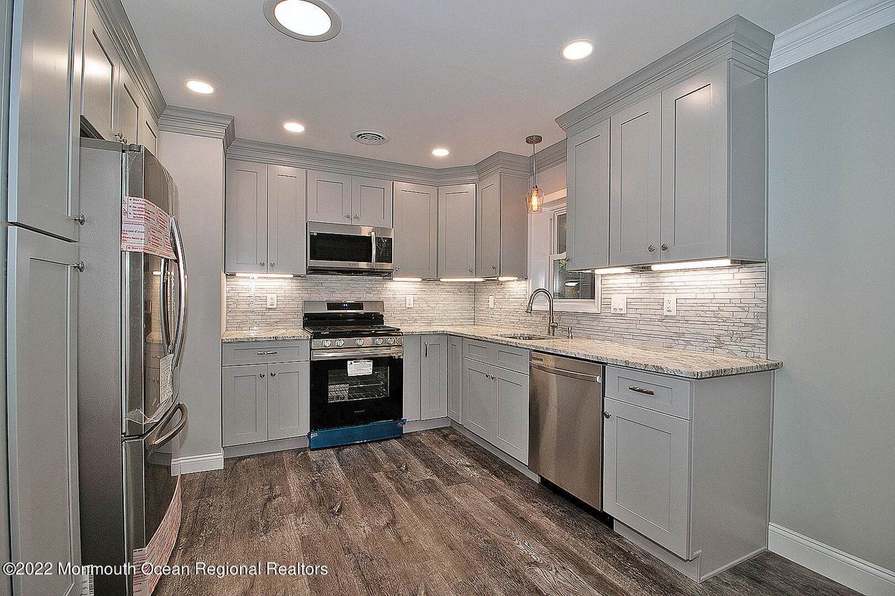202 Conifer Drive - Photo 1