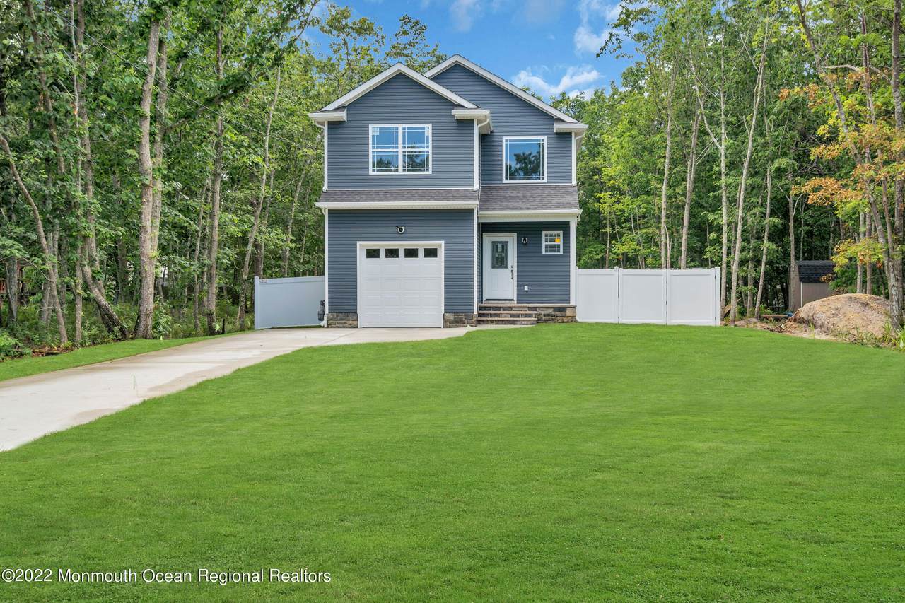610 Evernhan Avenue - Photo 1