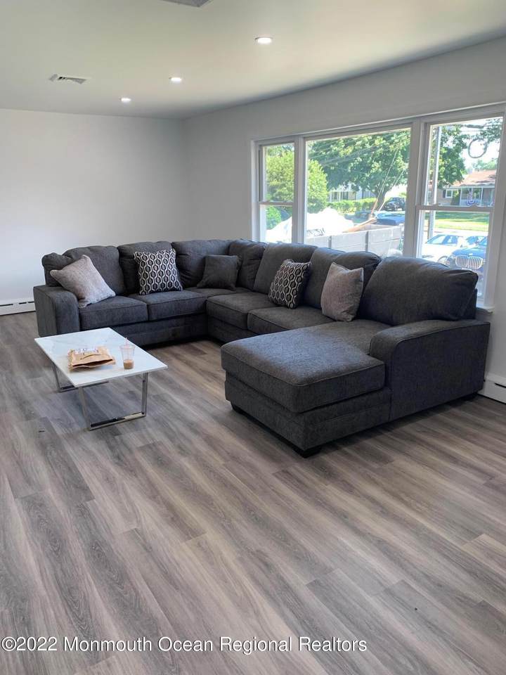 55 Locust Avenue - Photo 1