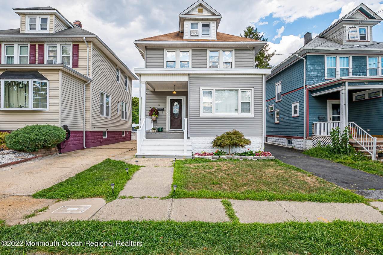32 2nd Street - Photo 1