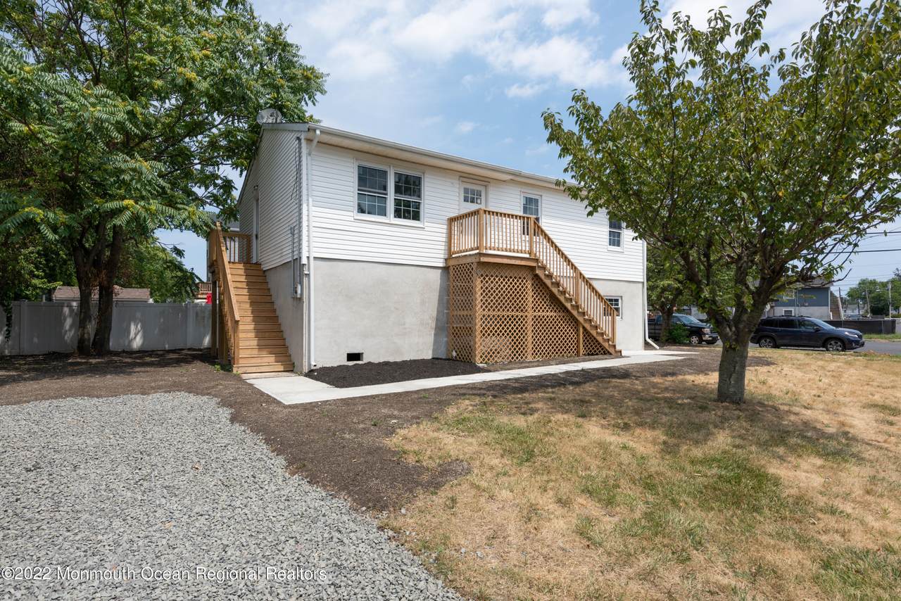81 Seeley Avenue - Photo 1