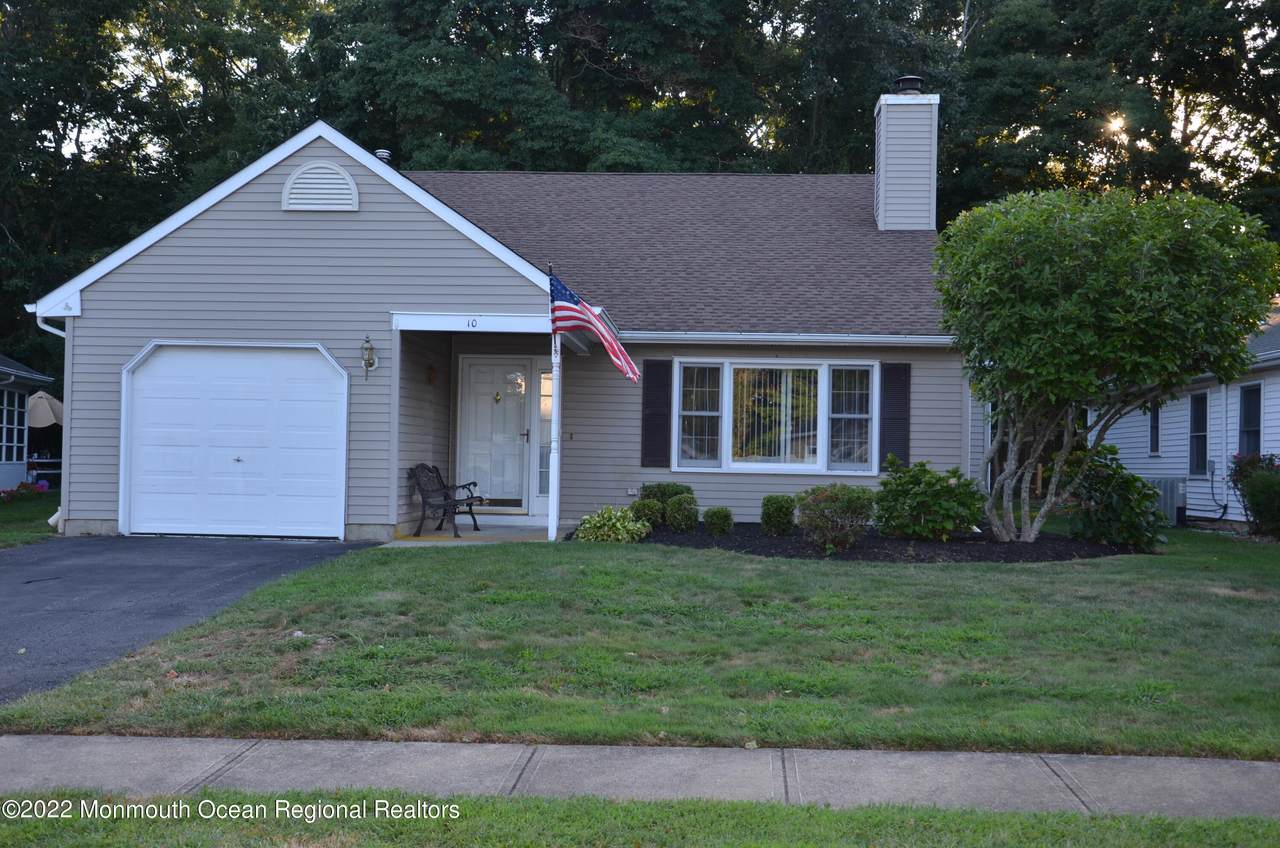 10 Mallard Drive - Photo 1