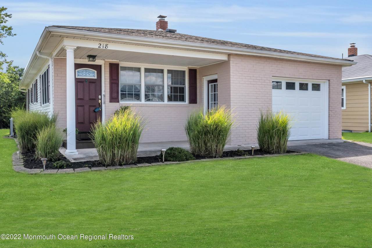 218 Port Royal Drive - Photo 1