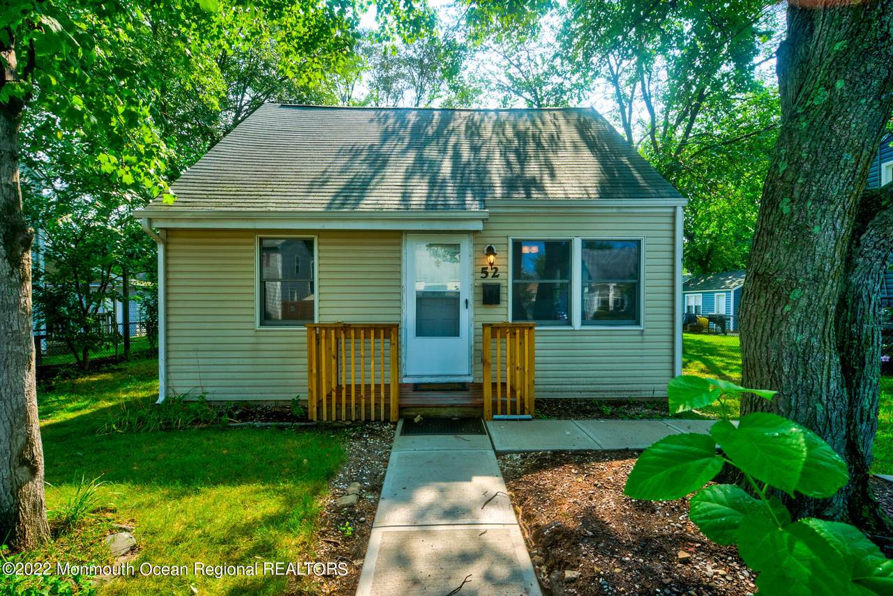 52 Compton Avenue - Photo 1