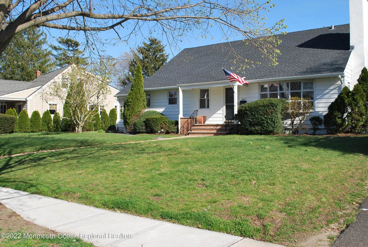 327 South Boulevard - Photo 1