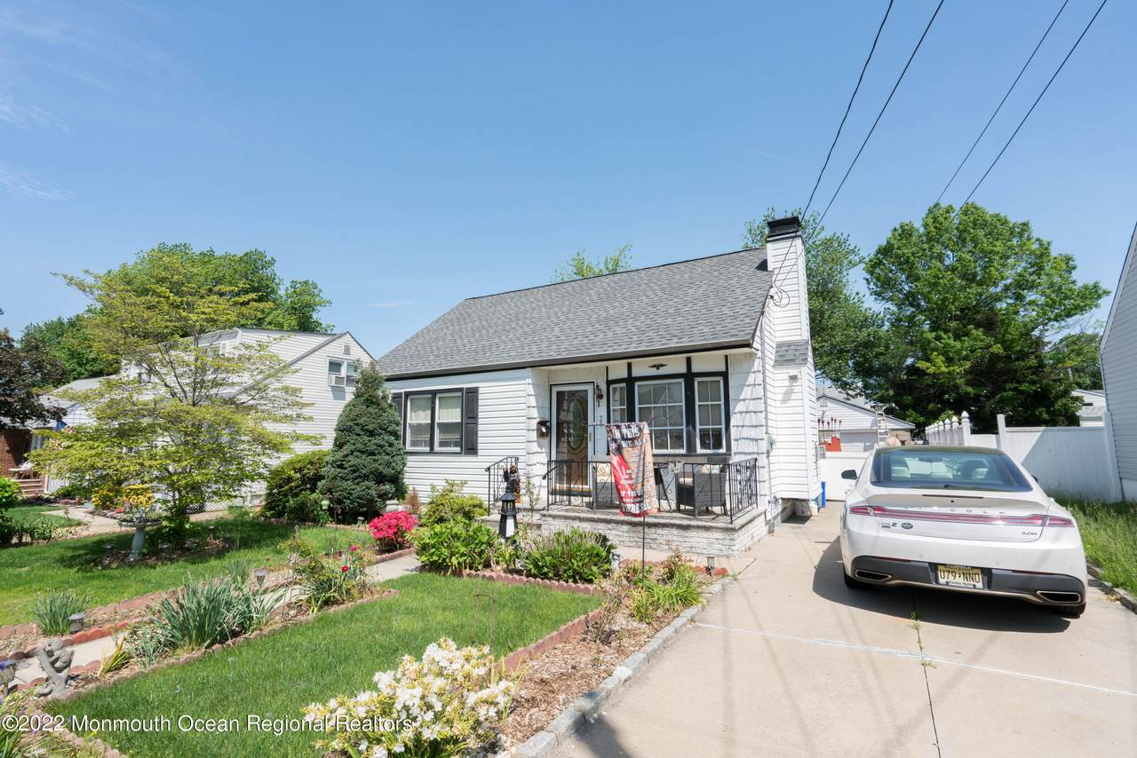 25 4th Street - Photo 1