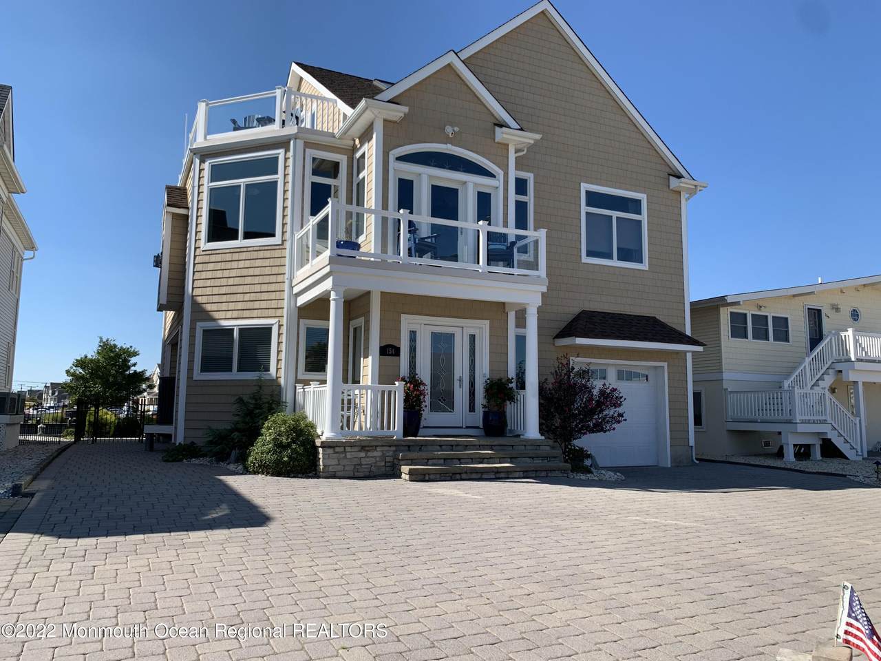 154 St Lawrence Boulevard - Photo 1