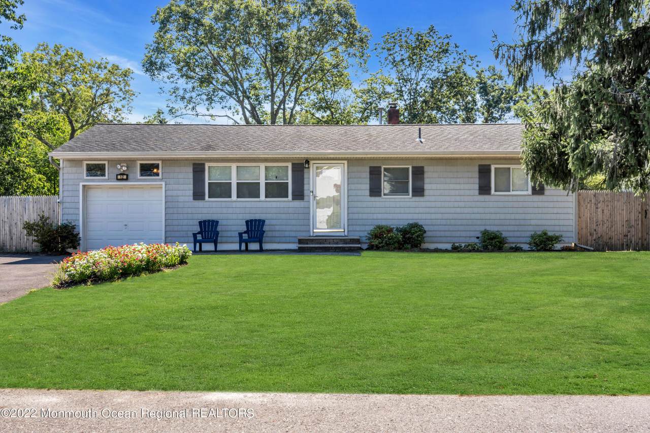 12 Jeffery Lane - Photo 1