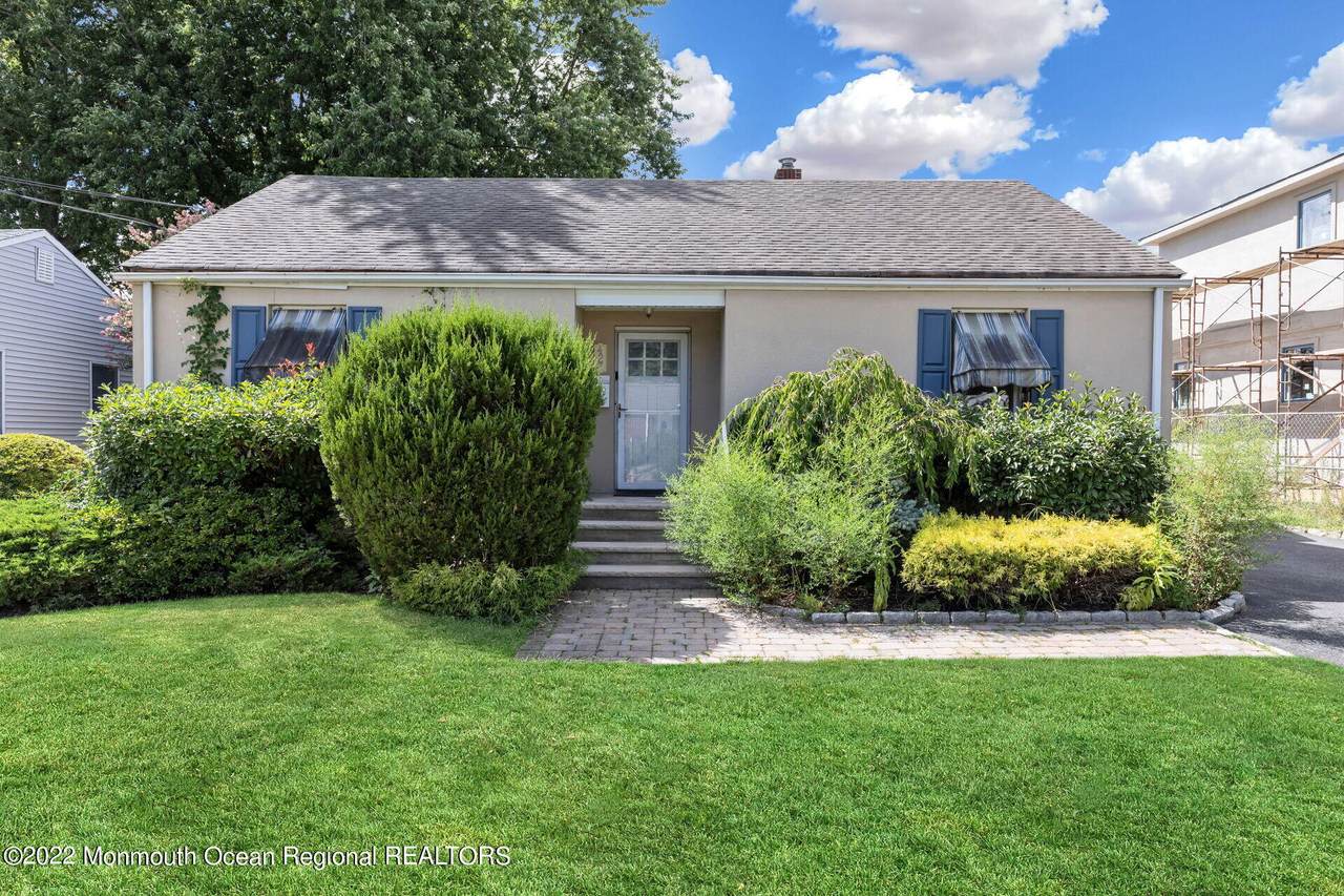 427 Monmouth Road - Photo 1