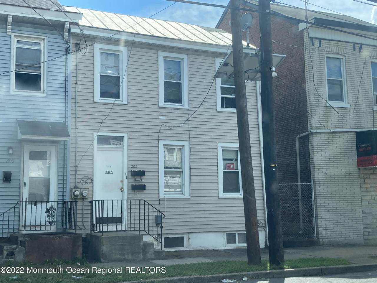 203 Genesee Street - Photo 1