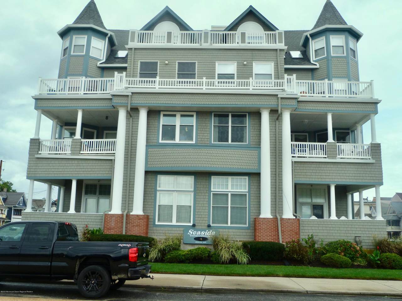 4 Ocean Avenue - Photo 1