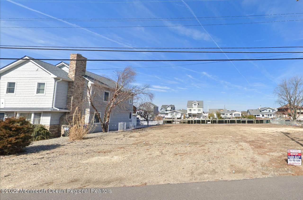 3414 Adams Avenue - Photo 1