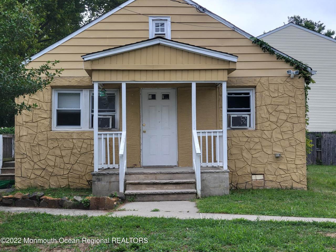 72 Kennedy Avenue - Photo 1