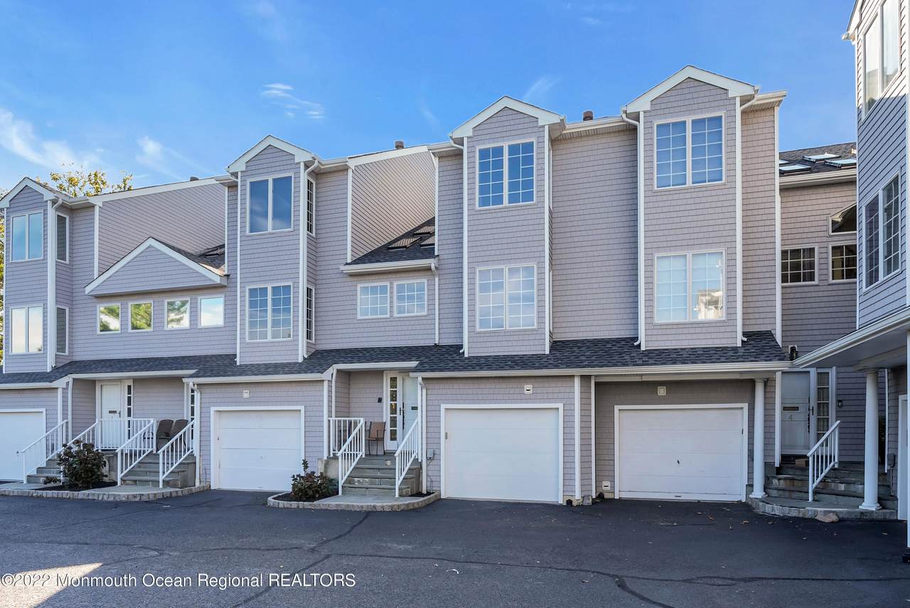 98 Norwood Avenue - Photo 1
