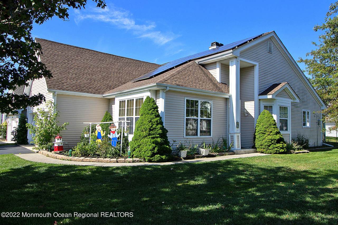 1 Forest Lake Court - Photo 1
