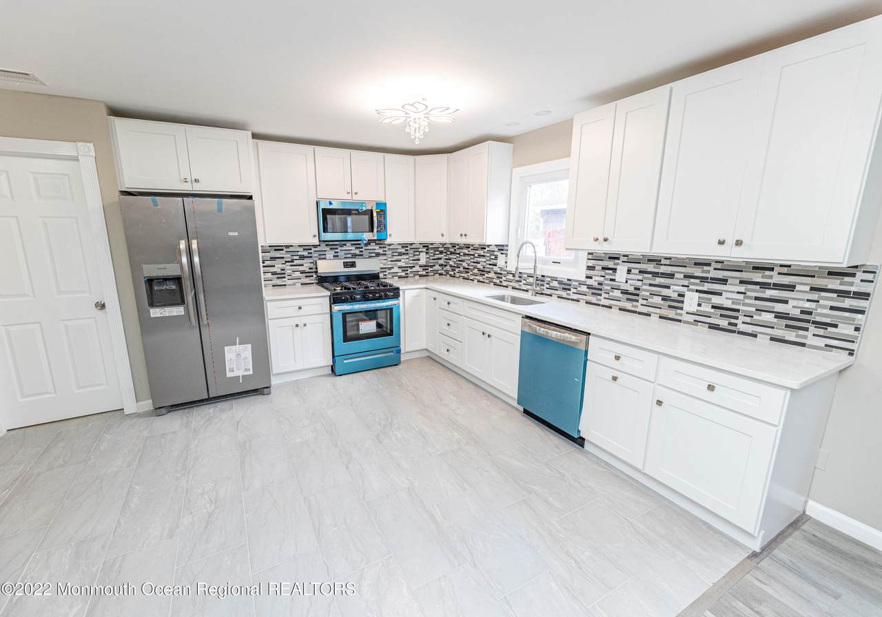 44 Dekker Court - Photo 1