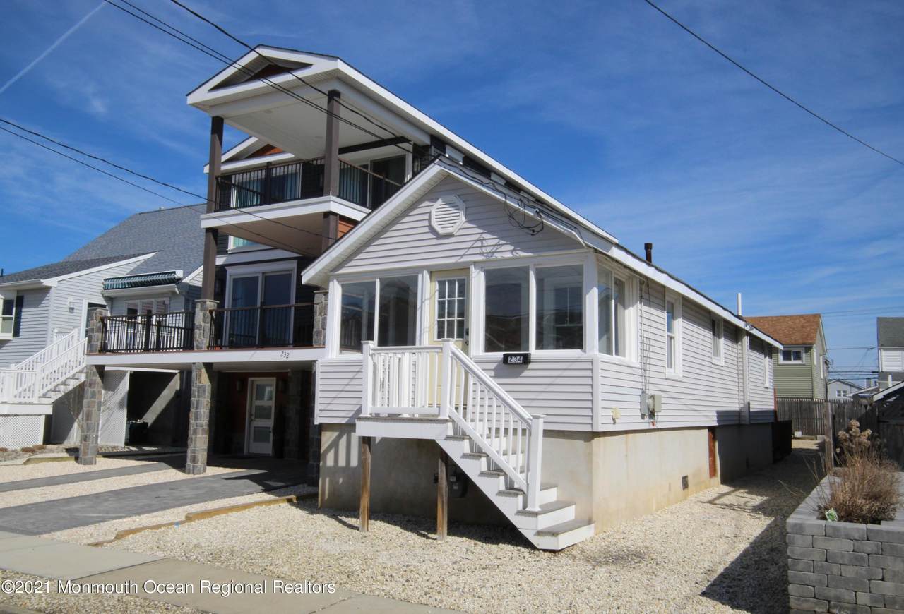 234 4th Avenue - Photo 1