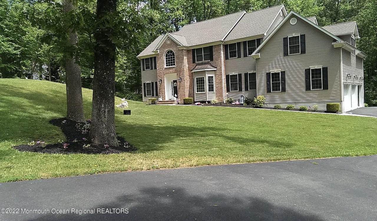 16 Zellers Road - Photo 1