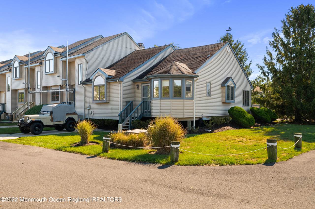 18 Oakland Bay Court - Photo 1