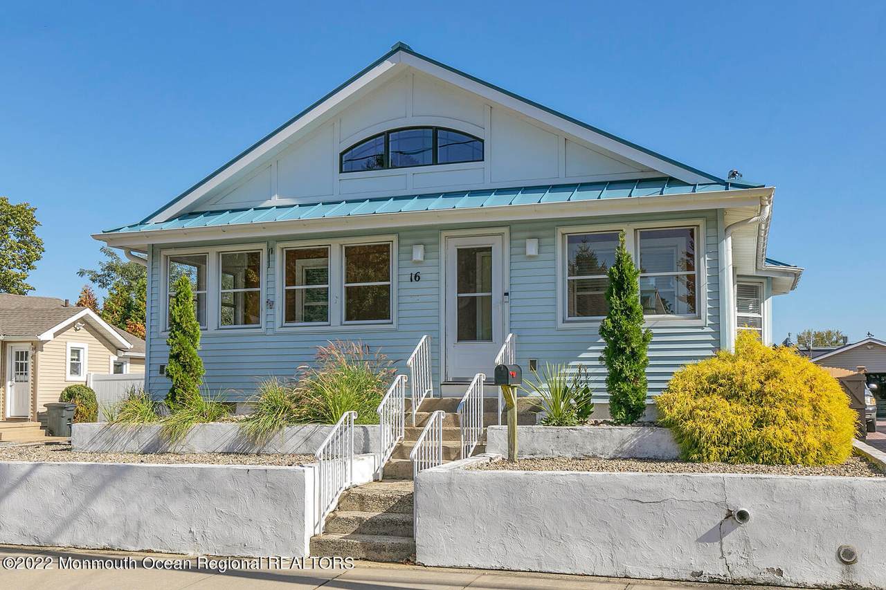16 West Street - Photo 1