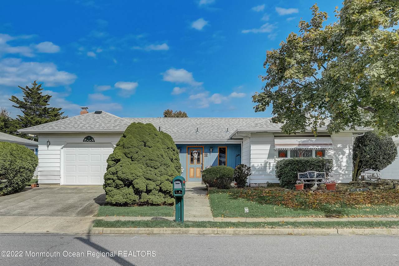 145 Port Royal Drive - Photo 1