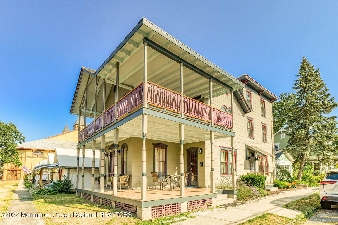 14 New York Avenue - Photo 1