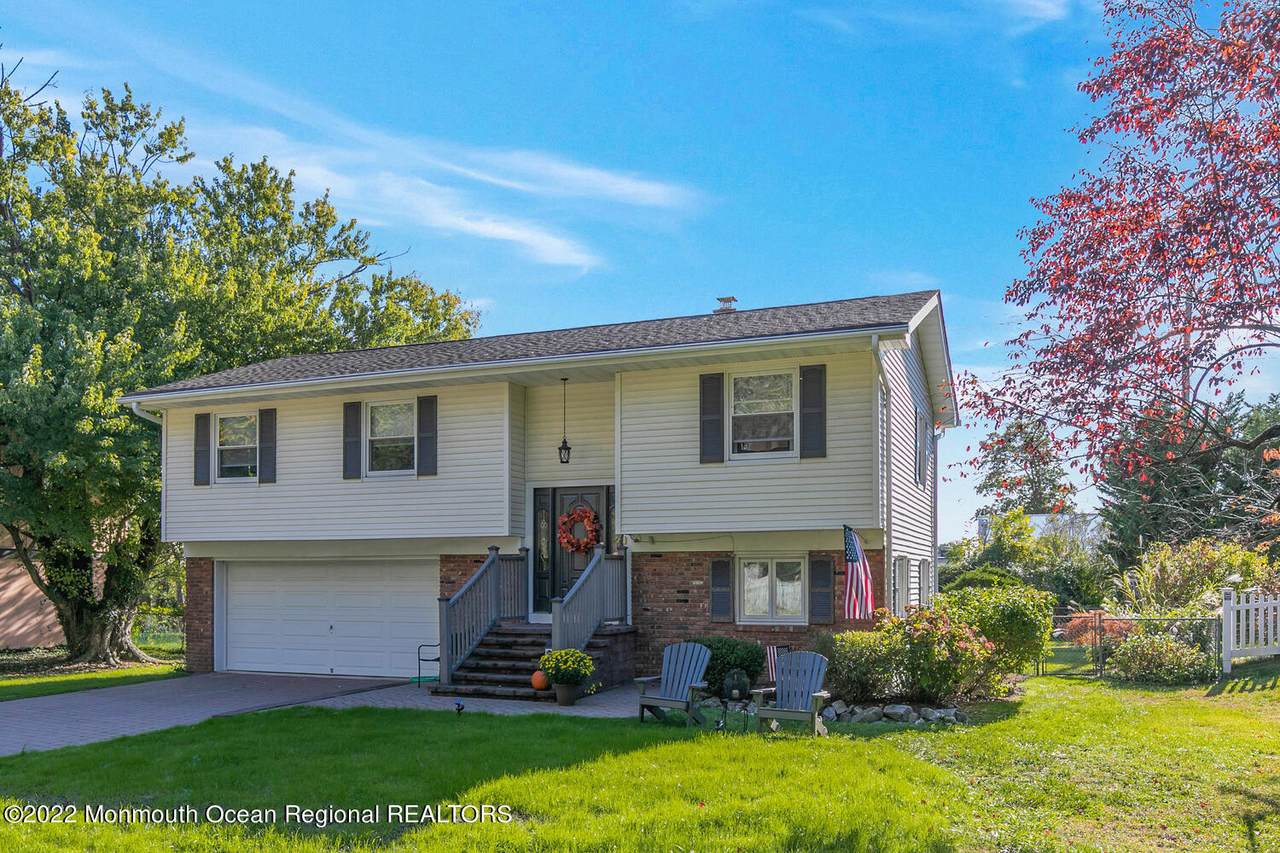 188 Riverview Avenue - Photo 1