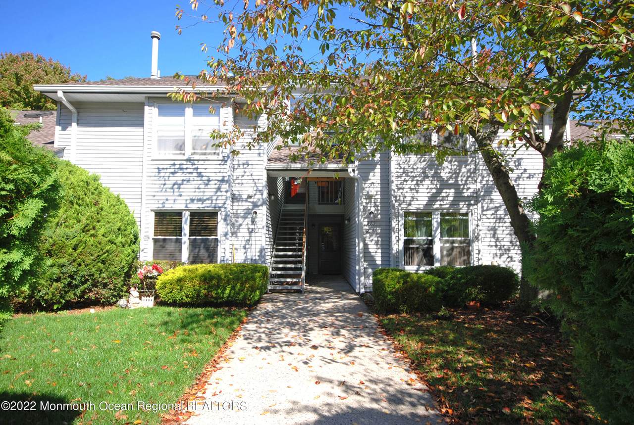 276 Sunshine Court - Photo 1