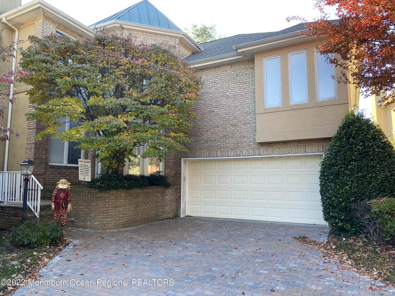 9 Inverness Court - Photo 1