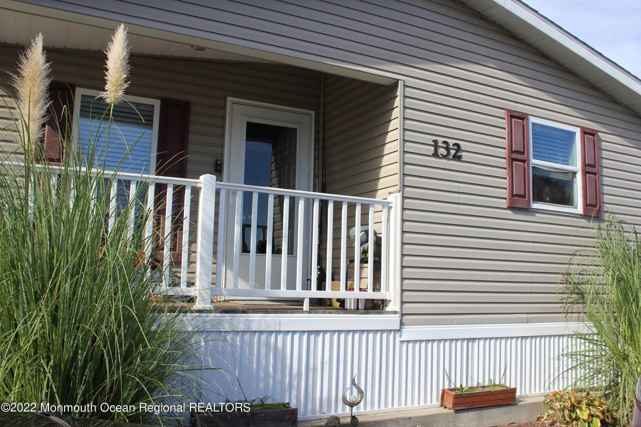 132 Lane B - Photo 1