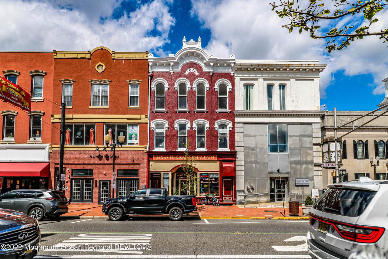 3 Main Street - Photo 1
