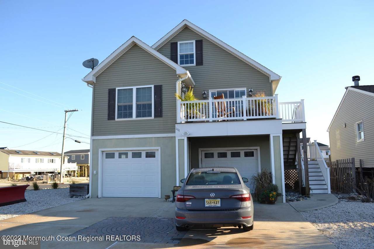 1111 Green Street - Photo 1