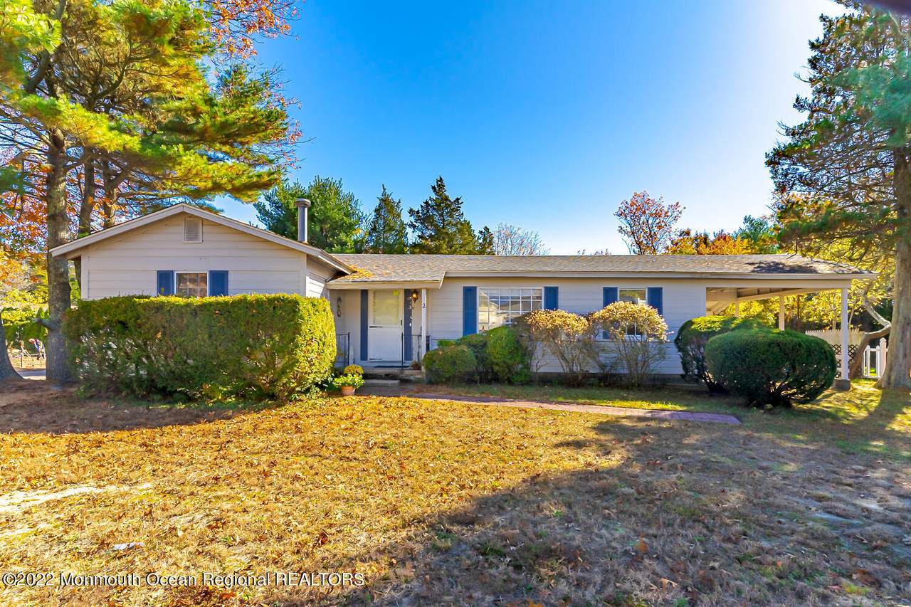 2 Peterson Drive - Photo 1
