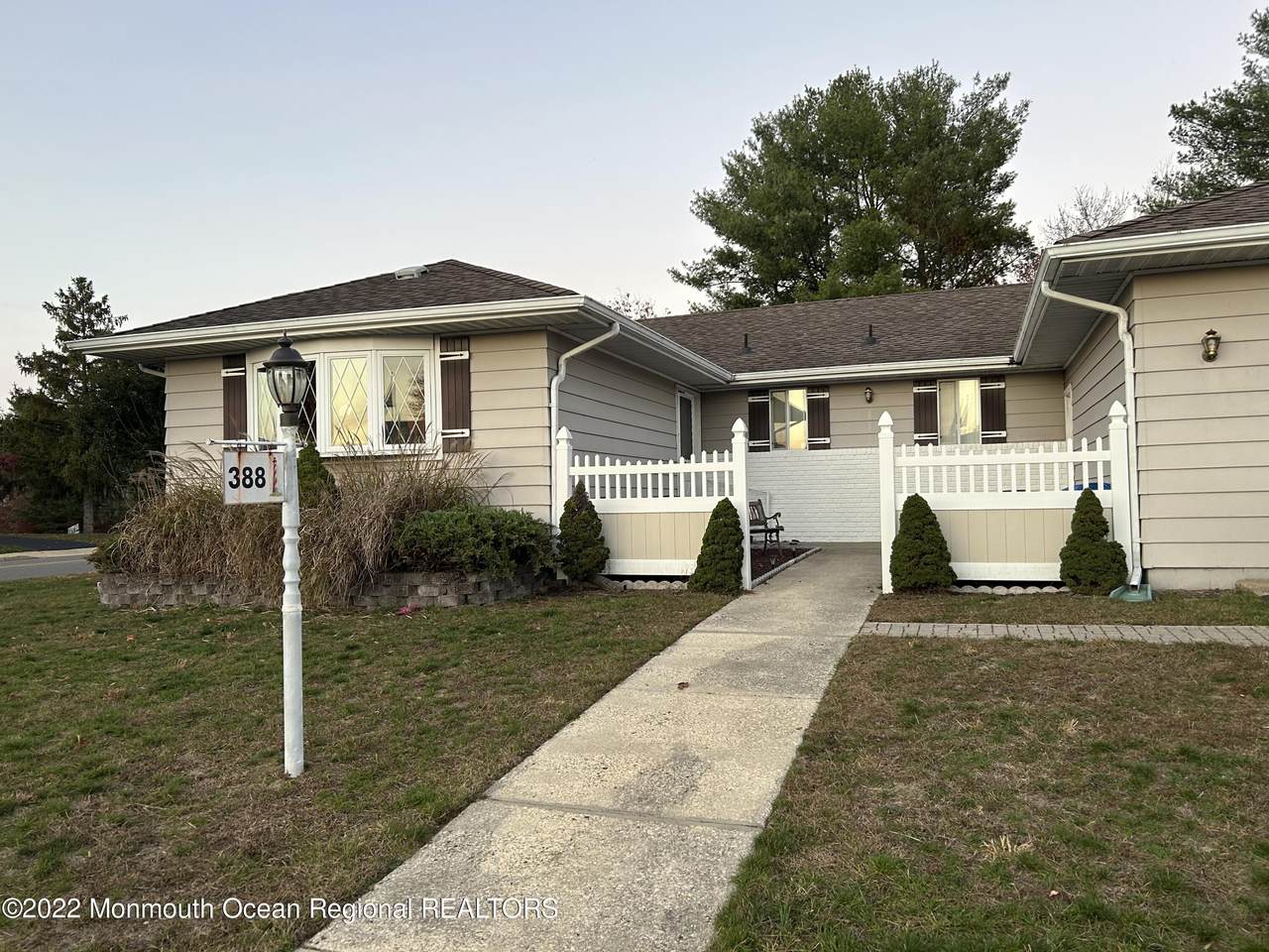 388 Barbados Drive - Photo 1