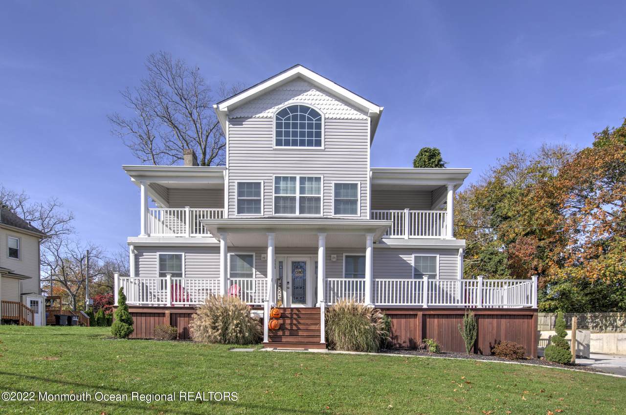 111 Shore Road - Photo 1