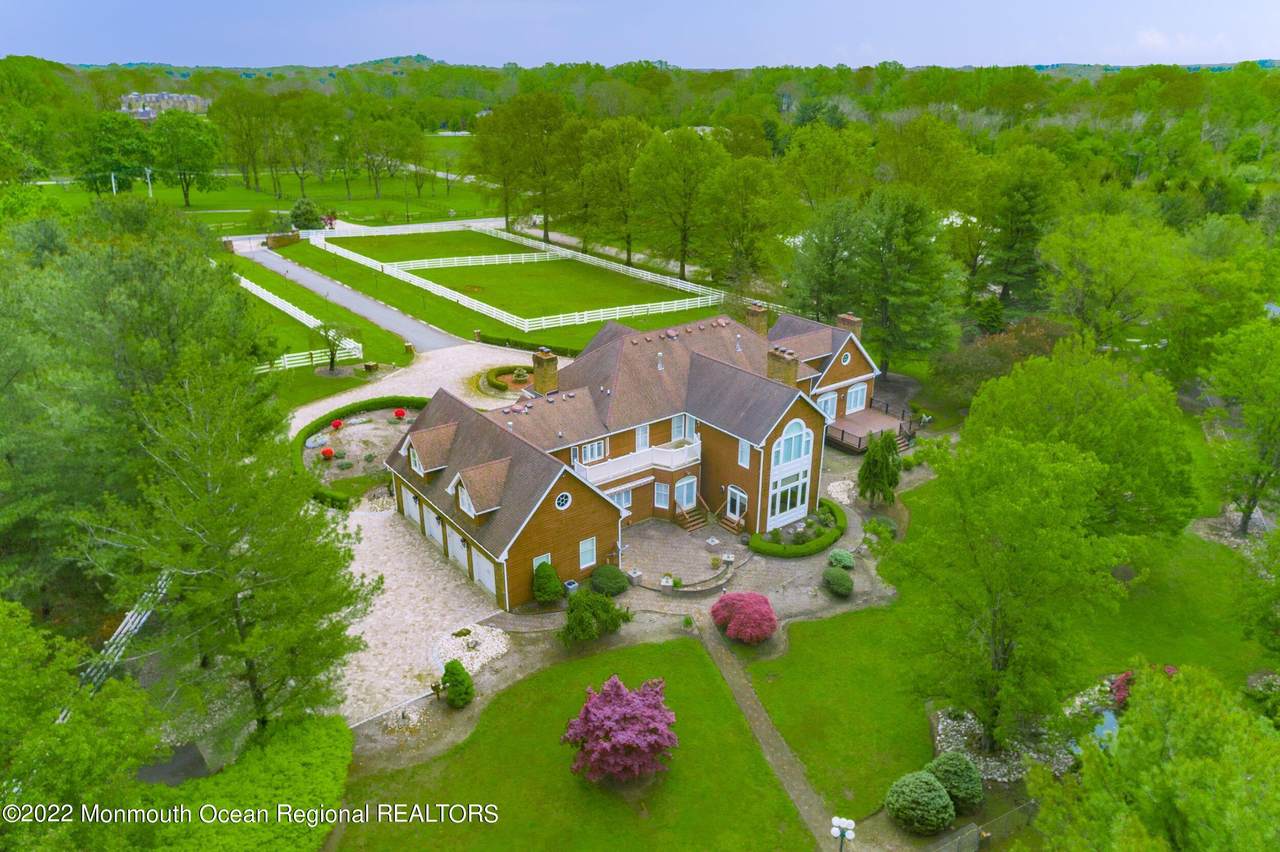 65 Cross Road - Photo 1