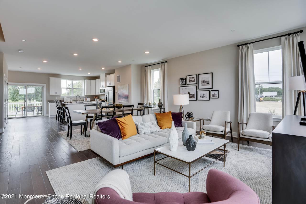 97 Bataan Avenue - Photo 1