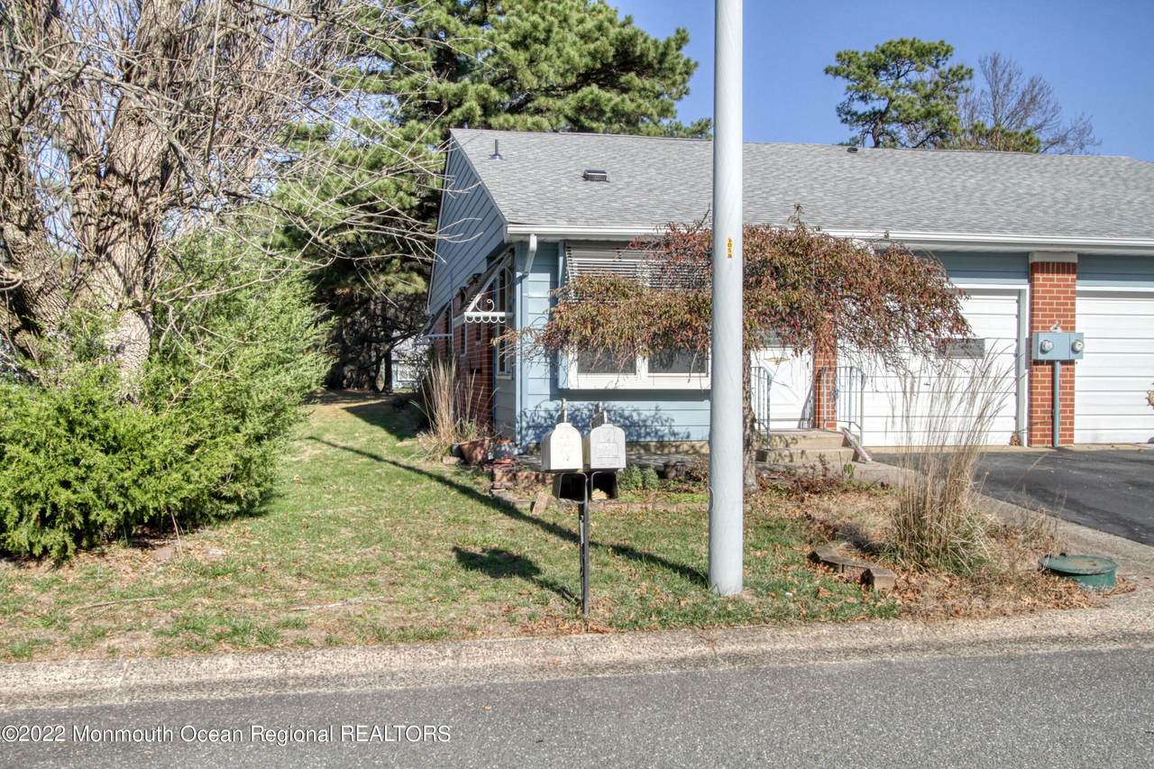 28 Molly Pitcher Boulevard - Photo 1