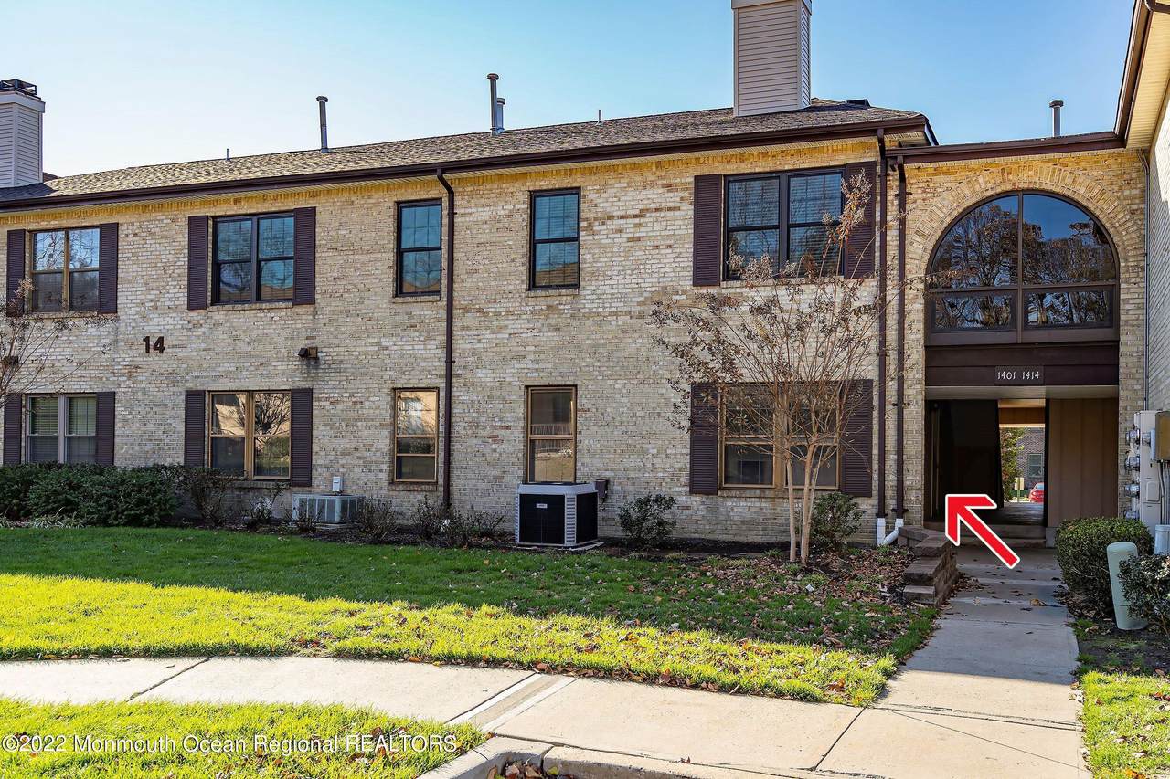 1404 Wellington Place - Photo 1